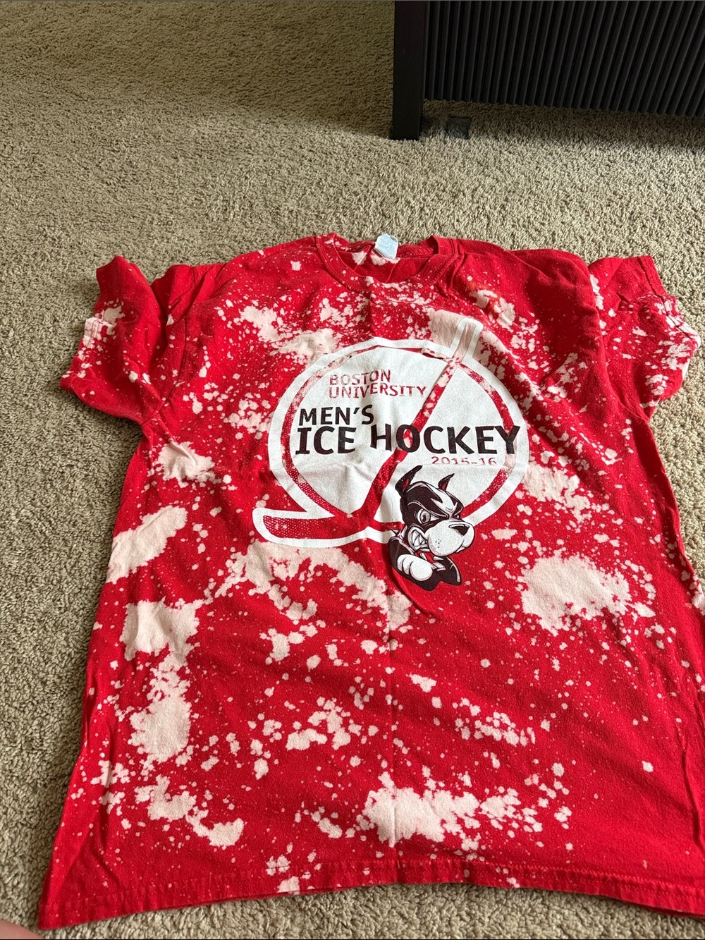 Gildan Red and White Boston University Men’s Ice Hockey Short Sleeve Tee